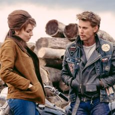 jodie comer and austin butler in the bikeriders